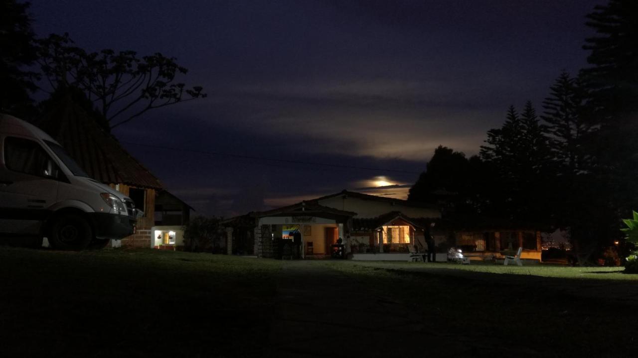 Al Bosque Hostel & Glamping Santa Elena  Εξωτερικό φωτογραφία